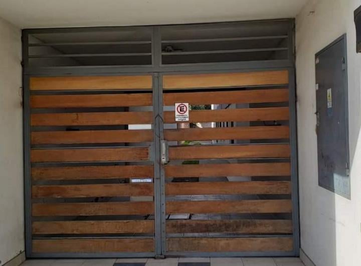Garage · 12m²