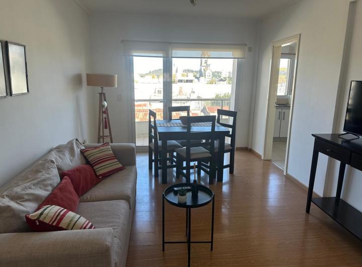 Departamento · 50m² · 2 Ambientes · 1 Cochera