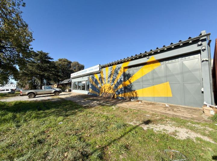 Local comercial · 413m² · 2 Cocheras