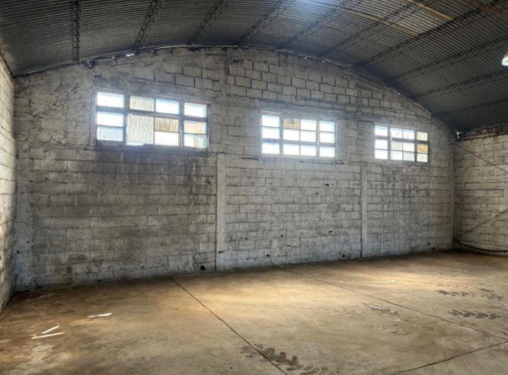 Bodega-Galpón · 180m² · 1 Ambiente