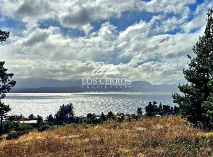 Terreno · 728m²
