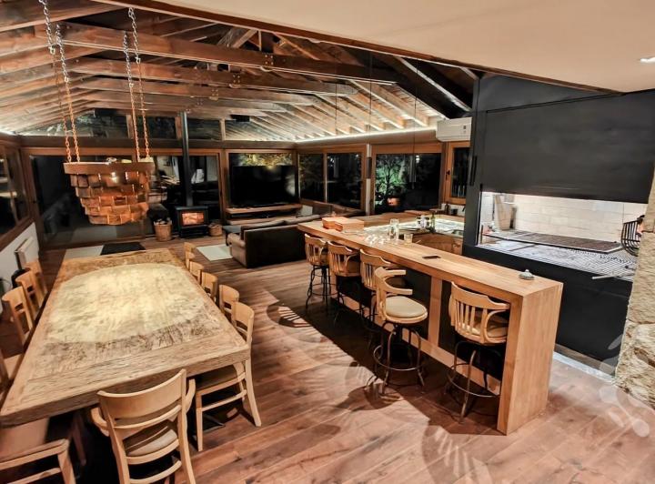 Casa · 421m² · 8 Ambientes