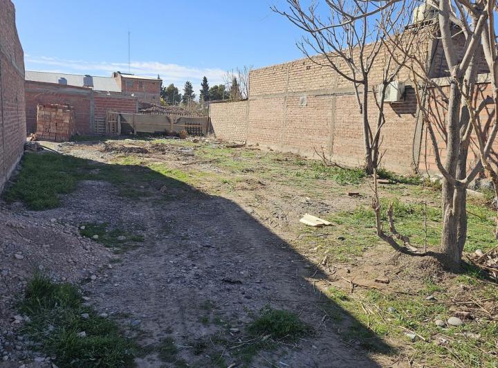 Terreno · 245m²
