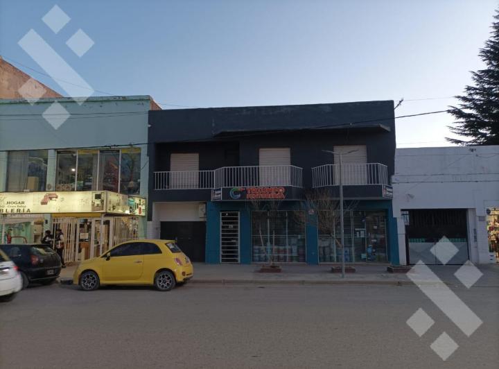 Local comercial · 193m² · 5 Ambientes · 1 Cochera