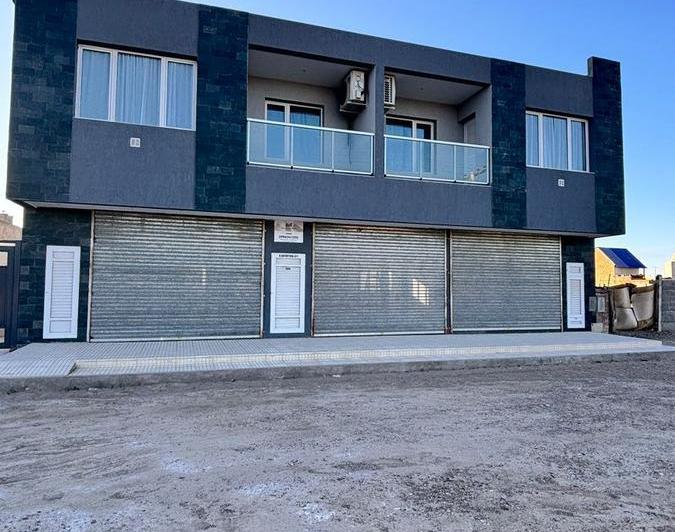 Local comercial · 781m² · 4 Dormitorios · 3 Cocheras