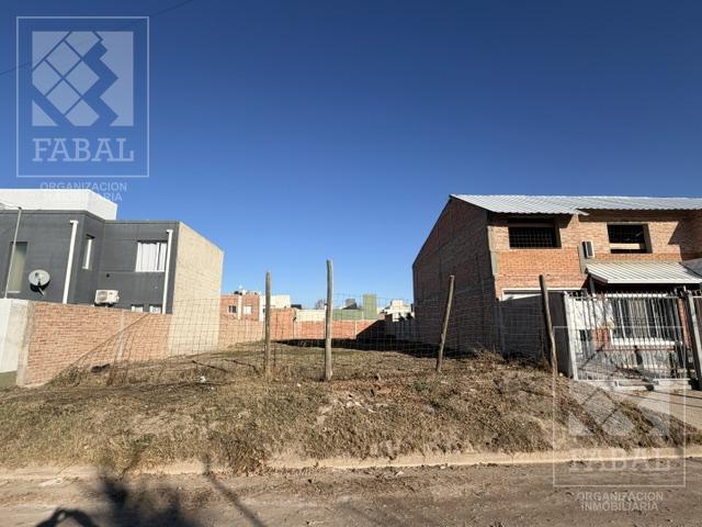Terreno · 375m²