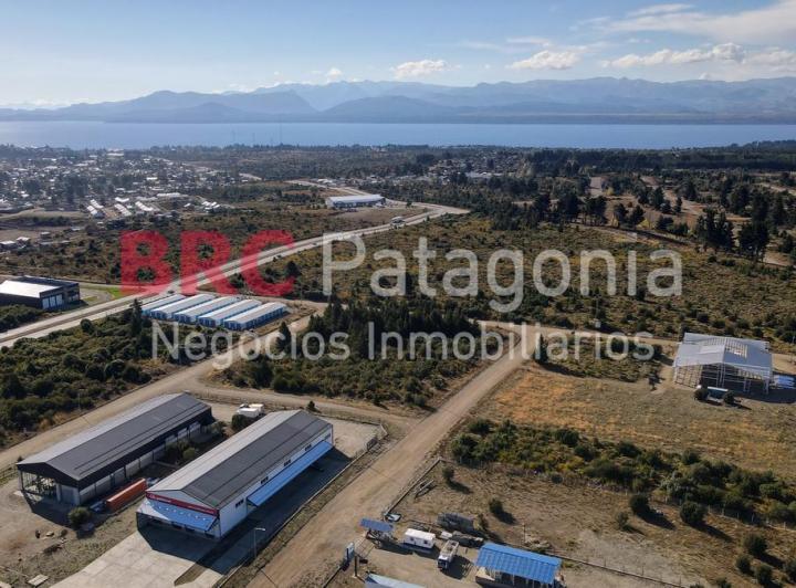 Terreno · 2300m²