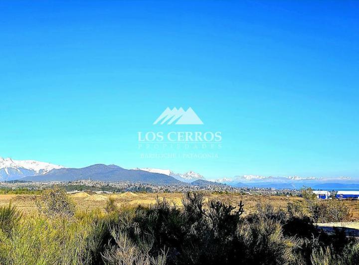 Terreno · 4930m²
