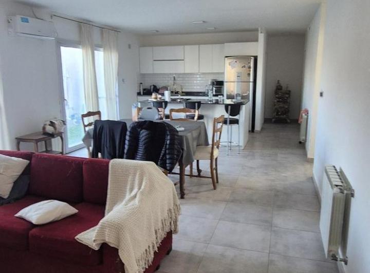Casa · 205m² · 3 Ambientes · 1 Cochera