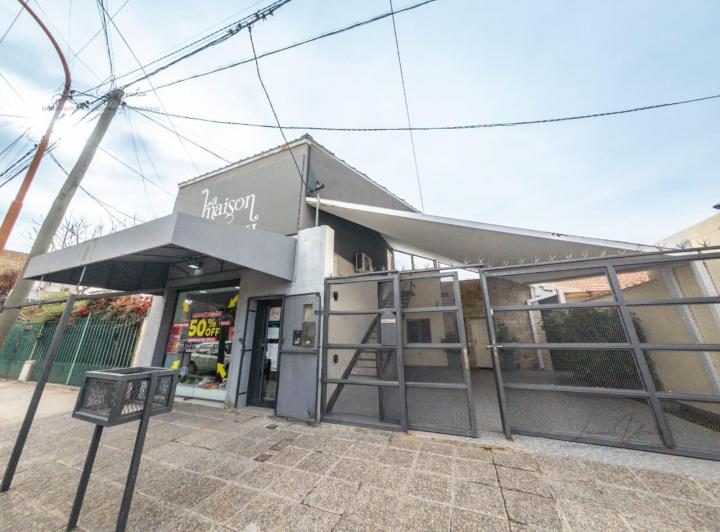 Casa · 247m² · 5 Ambientes · 1 Cochera