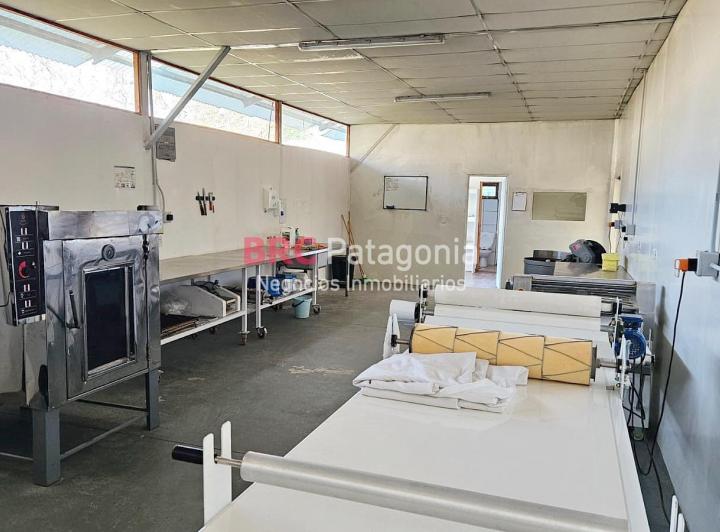 Bodega-Galpón · 300m²