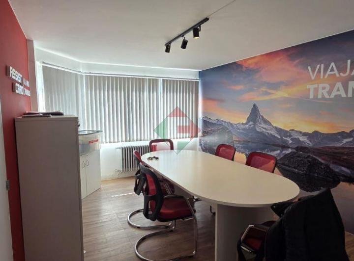 Local comercial · 74m² · 3 Ambientes