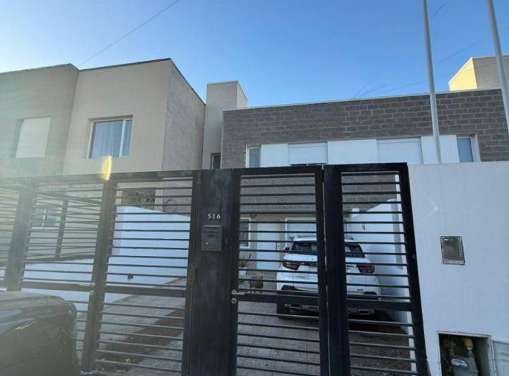 Casa · 135m² · 5 Ambientes · 1 Cochera