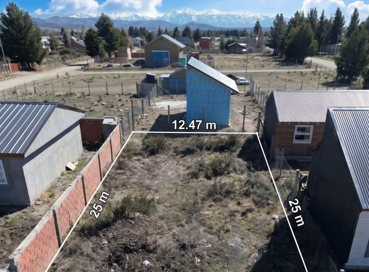 Terreno · 311m²