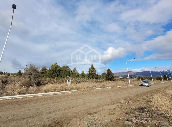 Terreno · 600m²