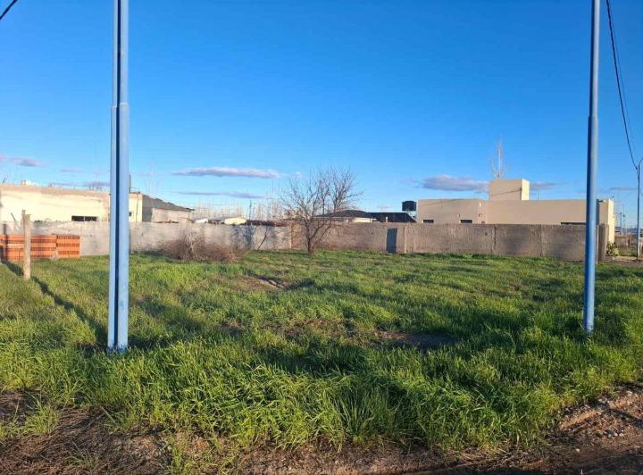 Terreno · 251m²