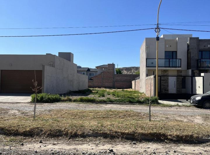 Terreno · 250m²
