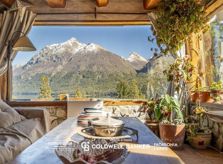 Hotel · 690m² · 20 Ambientes · 2 Cocheras