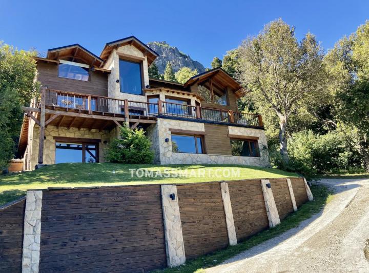 Casa · 409m² · 5 Dormitorios