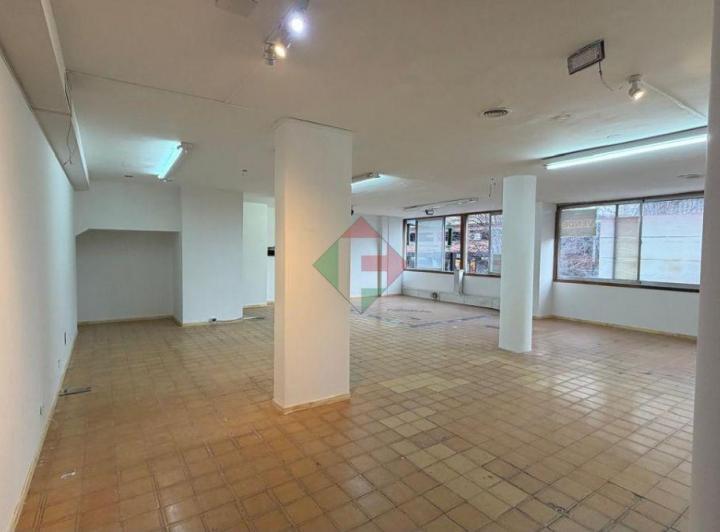 Local comercial · 160m² · 3 Ambientes