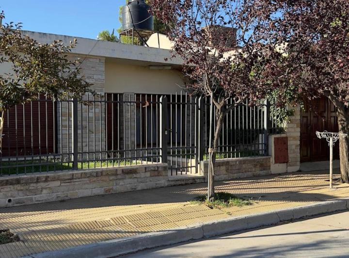 Casa · 157m² · 4 Ambientes · 1 Cochera