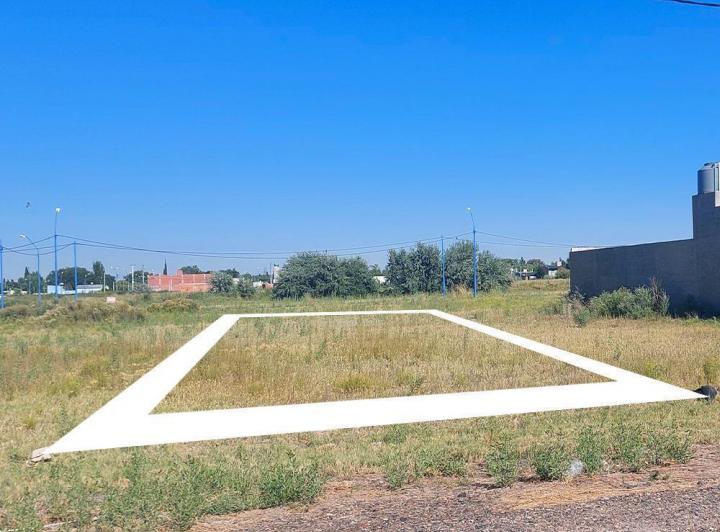 Terreno · 300m²