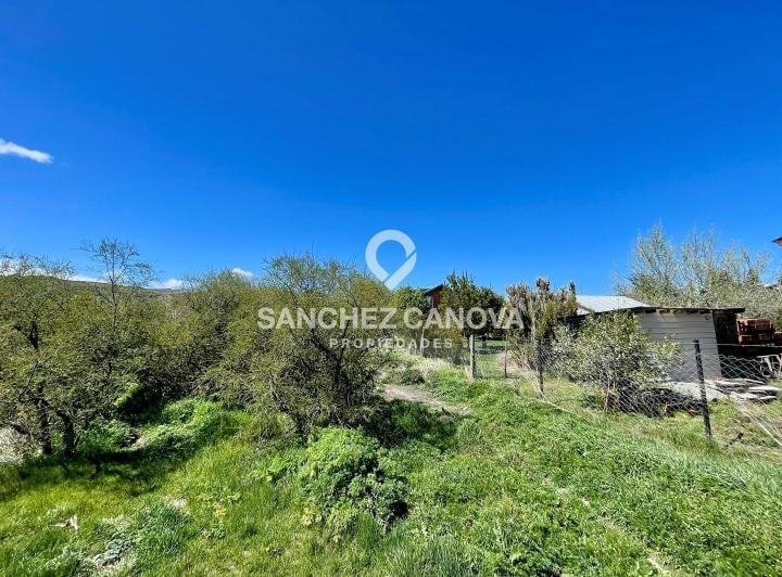 Terreno · 867m²