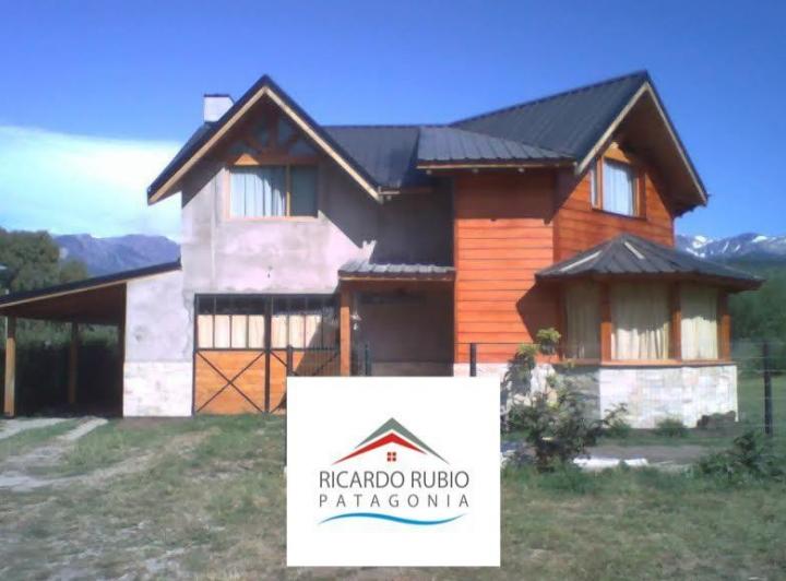 Casa · 140m² · 8 Ambientes