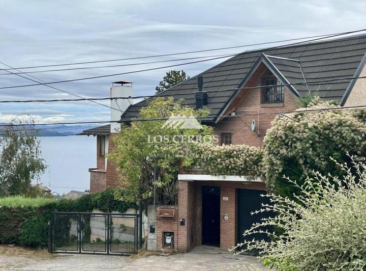 Casa · 500m² · 7 Ambientes