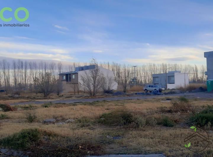 Terreno · 375m²