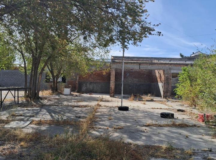 Terreno · 1900m² · 3 Ambientes
