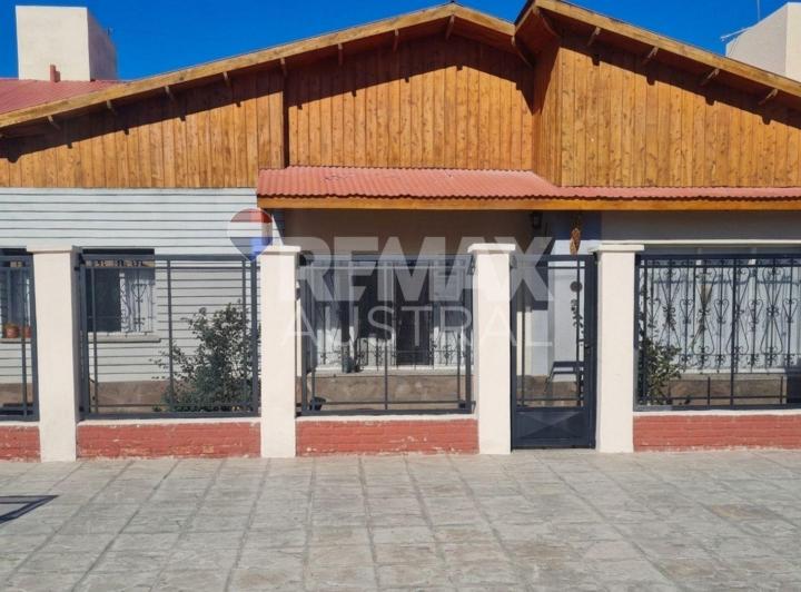 Casa · 200m² · 4 Ambientes