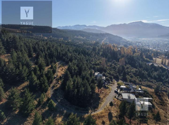Terreno · 1035m²