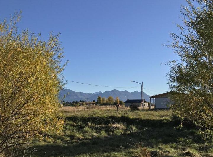 Terreno · 718m²