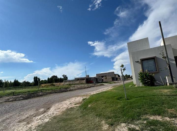 Terreno · 800m²