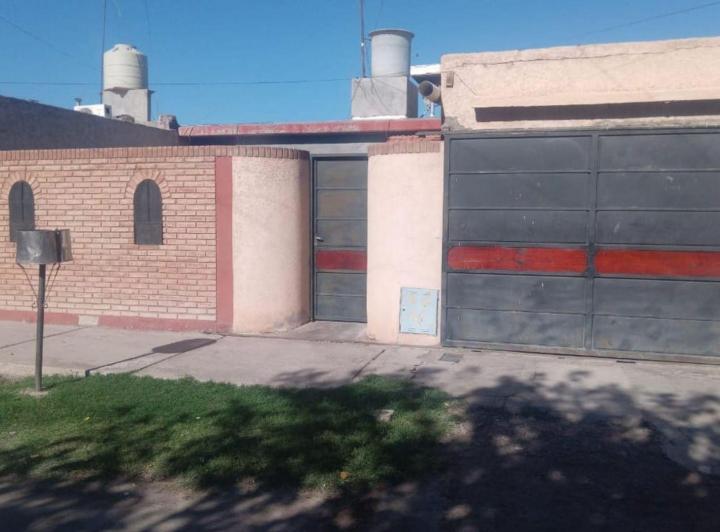 Casa · 50m² · 4 Ambientes · 1 Cochera