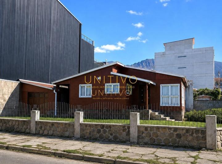 Casa · 90m² · 3 Dormitorios · 1 Cochera