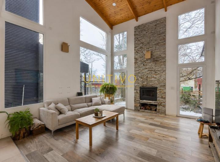 Casa · 160m² · 6 Ambientes