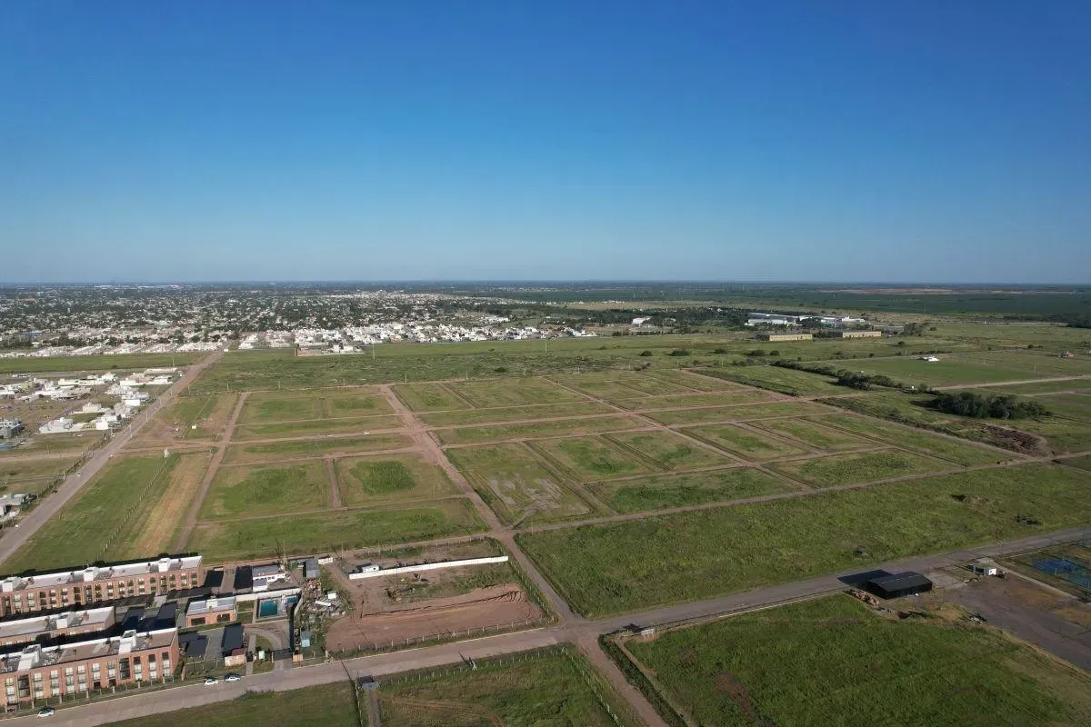 Lotes de 250 m² en Abras de Manantiales
