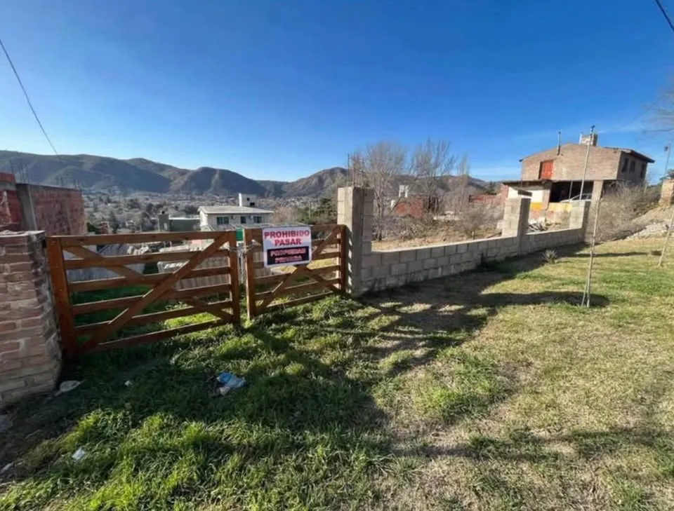 Dos lotes de terreno Villa Carlos Paz |495m2| Recibo vehículo automotor, financio y vendo