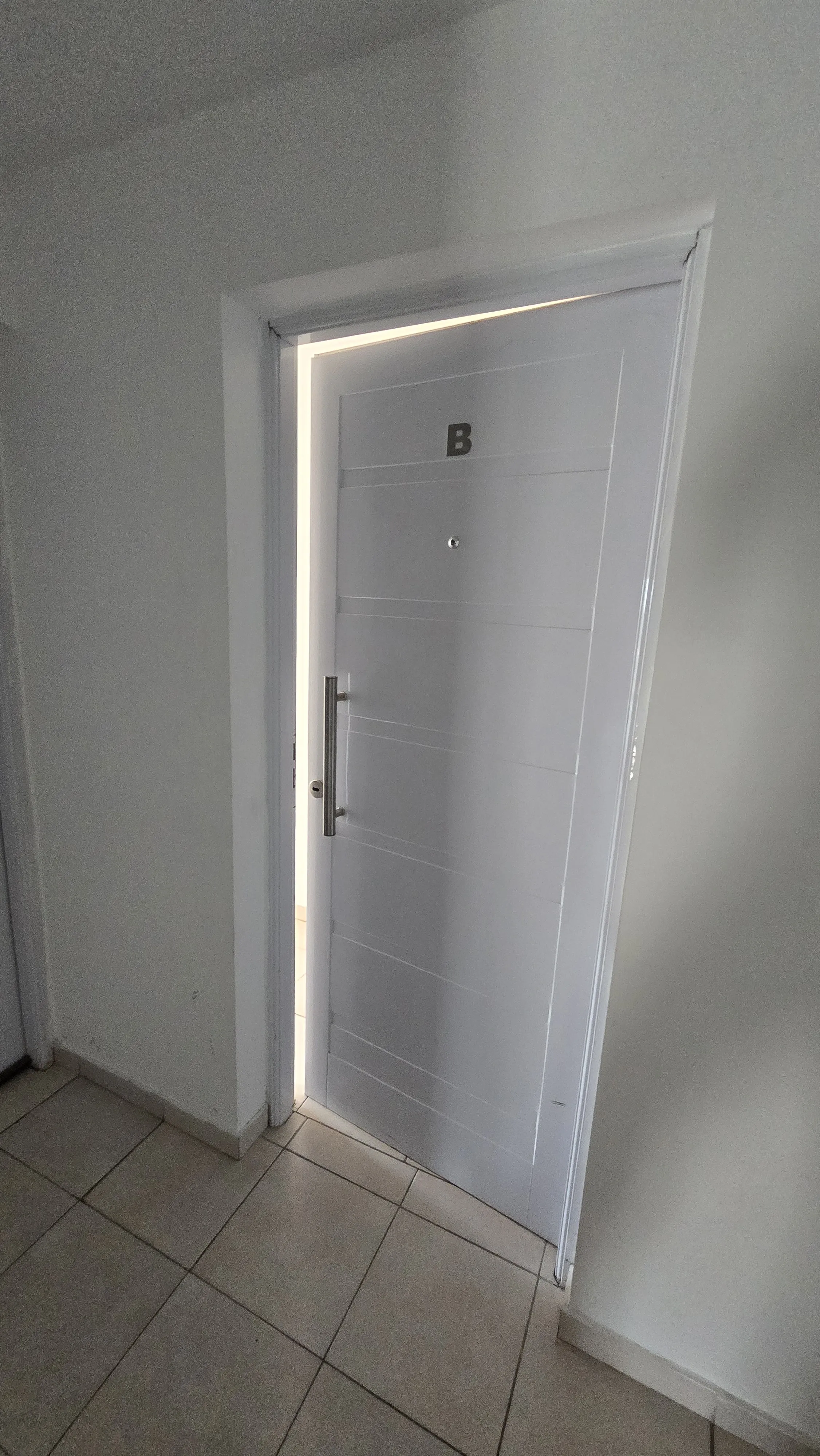 ALQUILO DEPTO 1 DORMITORIO CON BALCON SOBRE AV SABATTINI