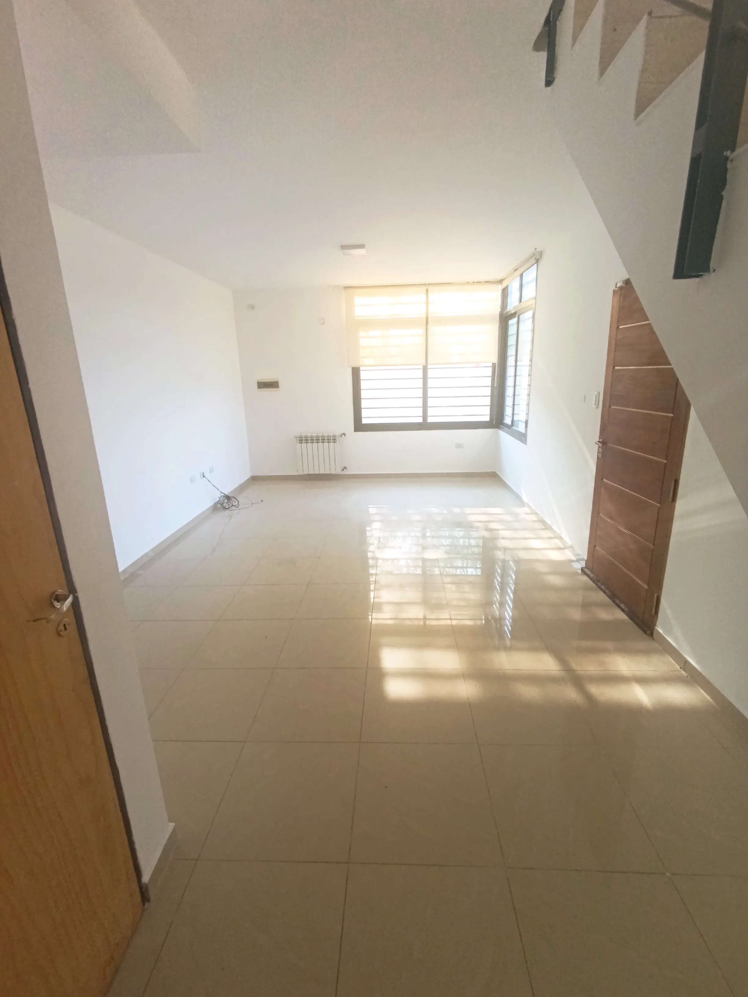 Duplex Alquiler Valle Escondido Muuuy AMPLIO 180 m2 cub. 2d 2b Cochera/2 Patio Galería Asador COMPLEJO TAMAR expensas bajas