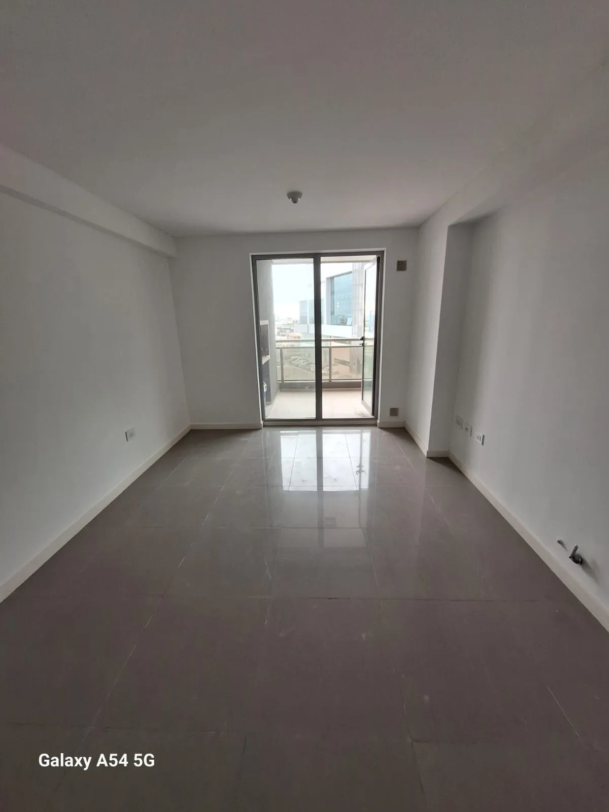 Cdad Gama 1 dorm con balcon