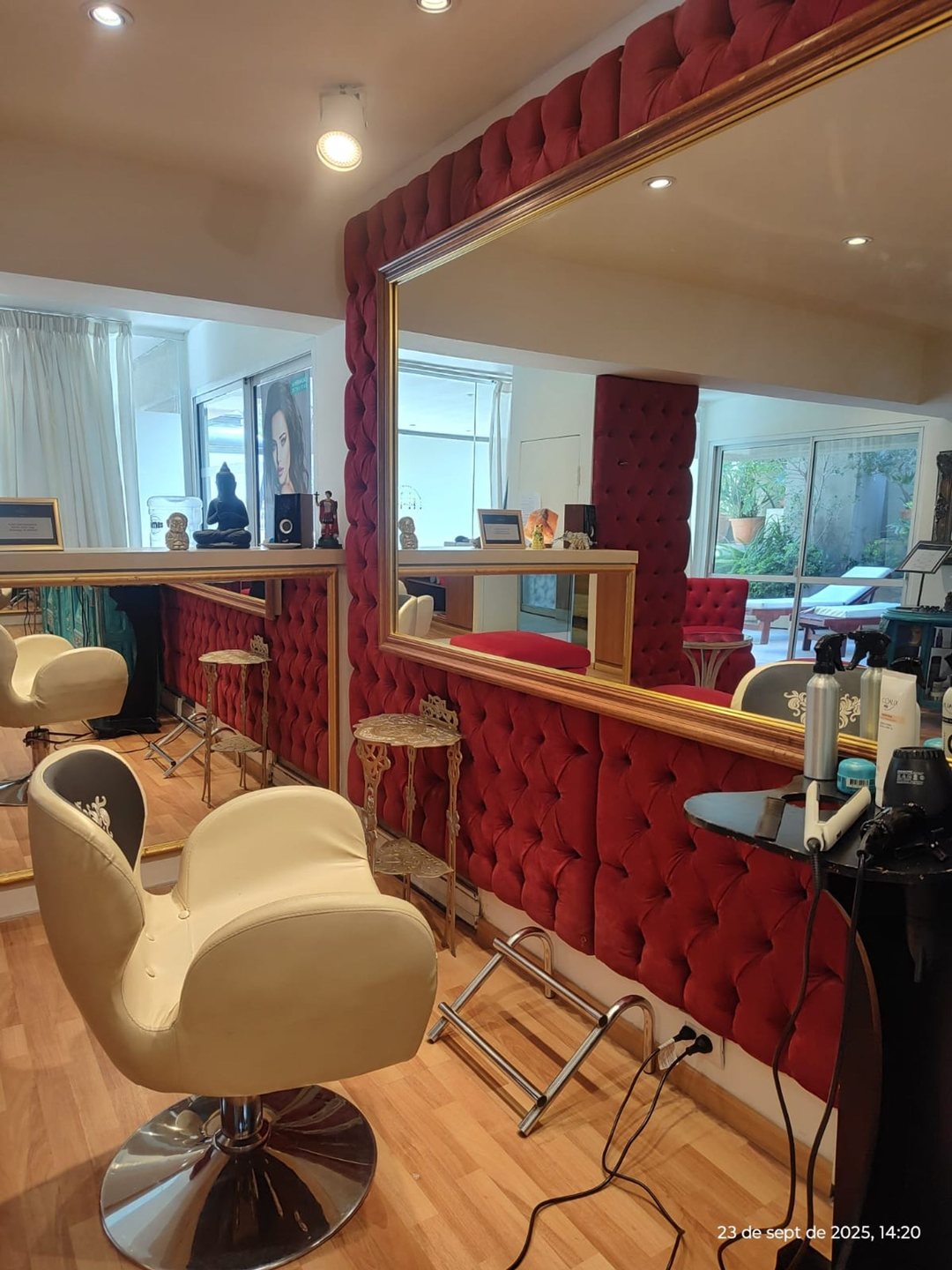 Venta fondo de comercio peluquería hotel Huentala
