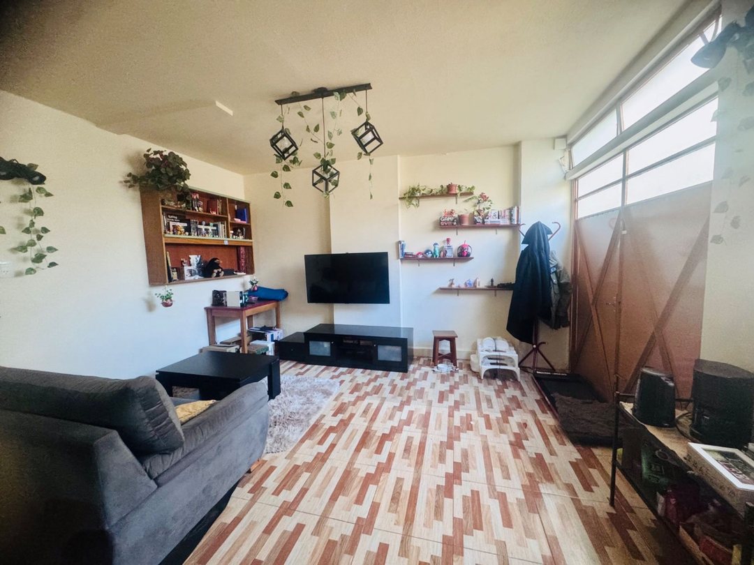 Venta PH con dos viviendas y patio - Beccar