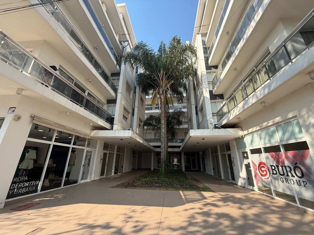 ALQUILER/DEPARTAMENTO CENTRICO/2 DORM/2 BAÑOS