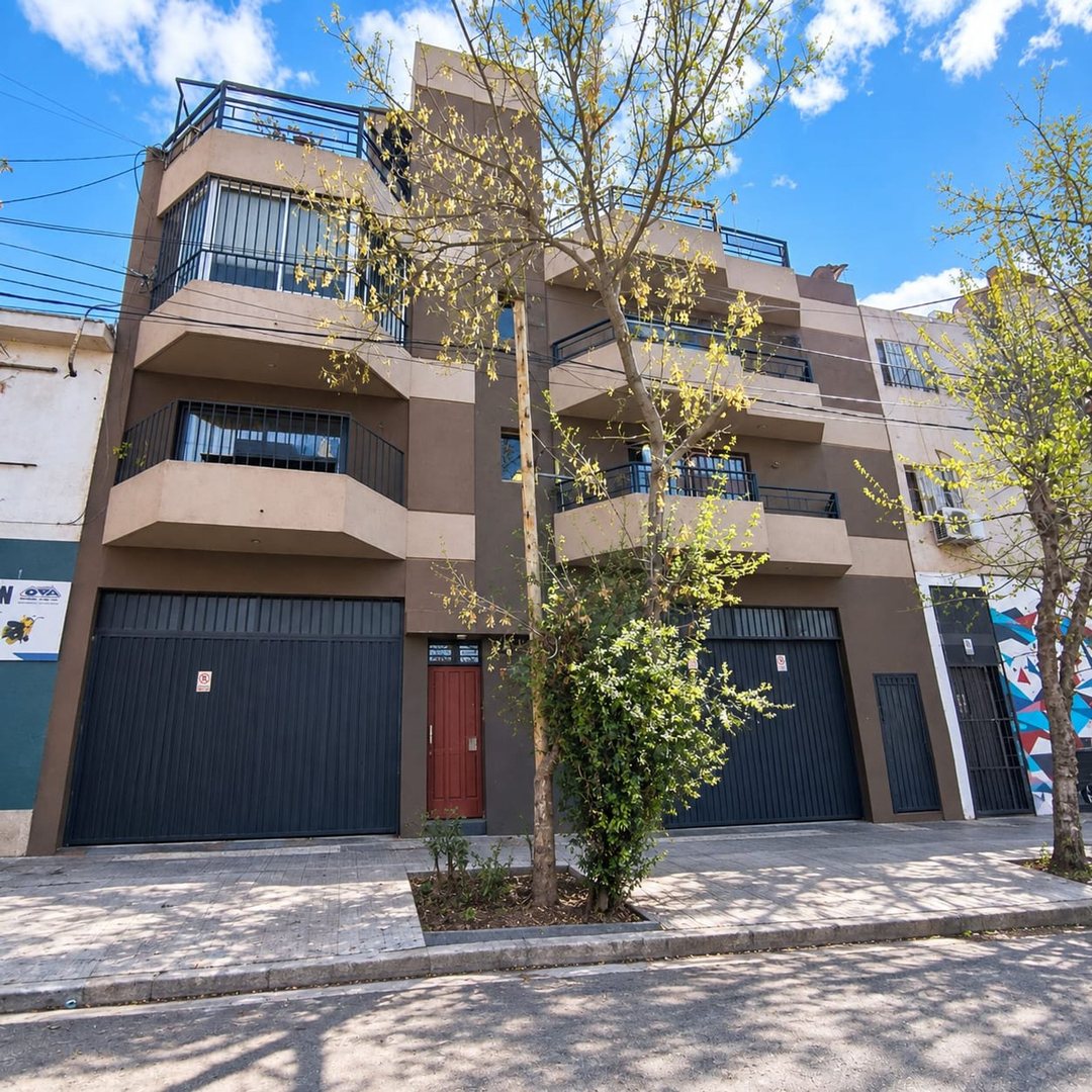VENTA DE DEPARTAMENTO PLANTA ALTA CORONEL DORREGO