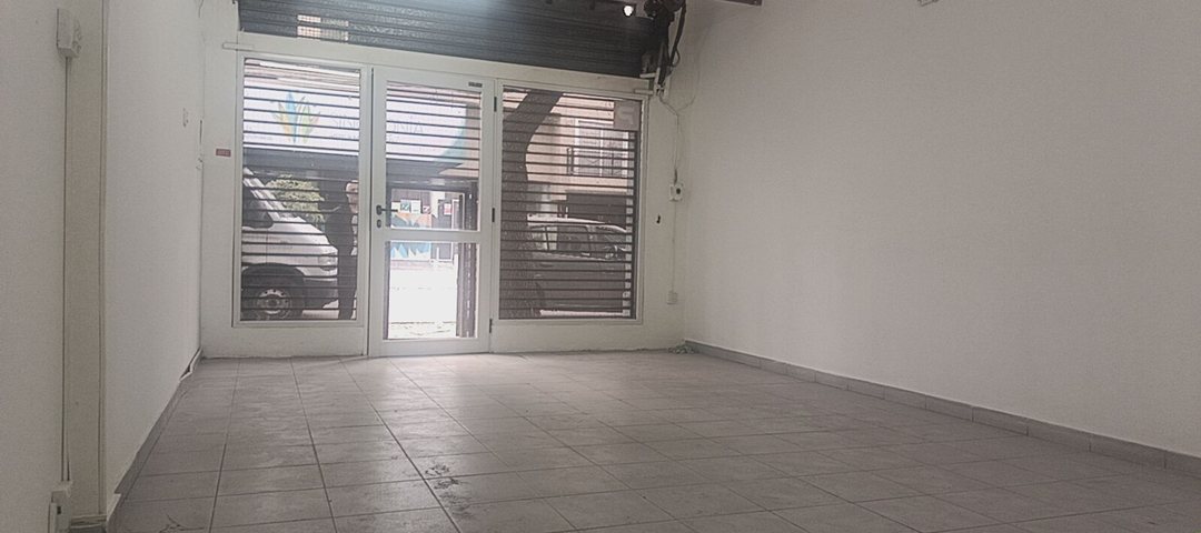 VENTA LOCAL EN CASTELAR CENTRO COMERCIAL PRINCIPAL