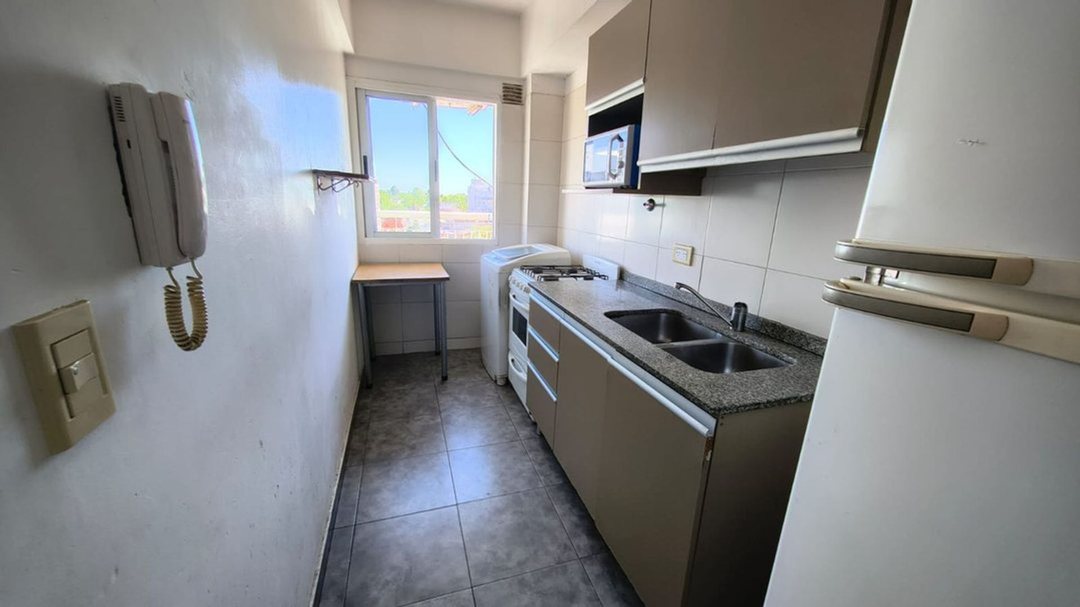 DEPARTAMENTO 2 AMB EN VENTA PARQUE CHAS LUMINOSO
