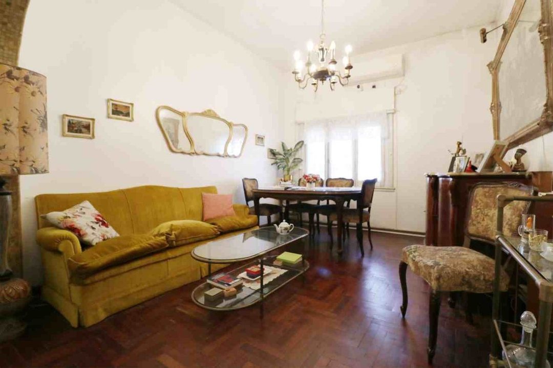 PH 4 AMBIENTES CON TERRAZA PROPIA. SIN EXPENSAS.